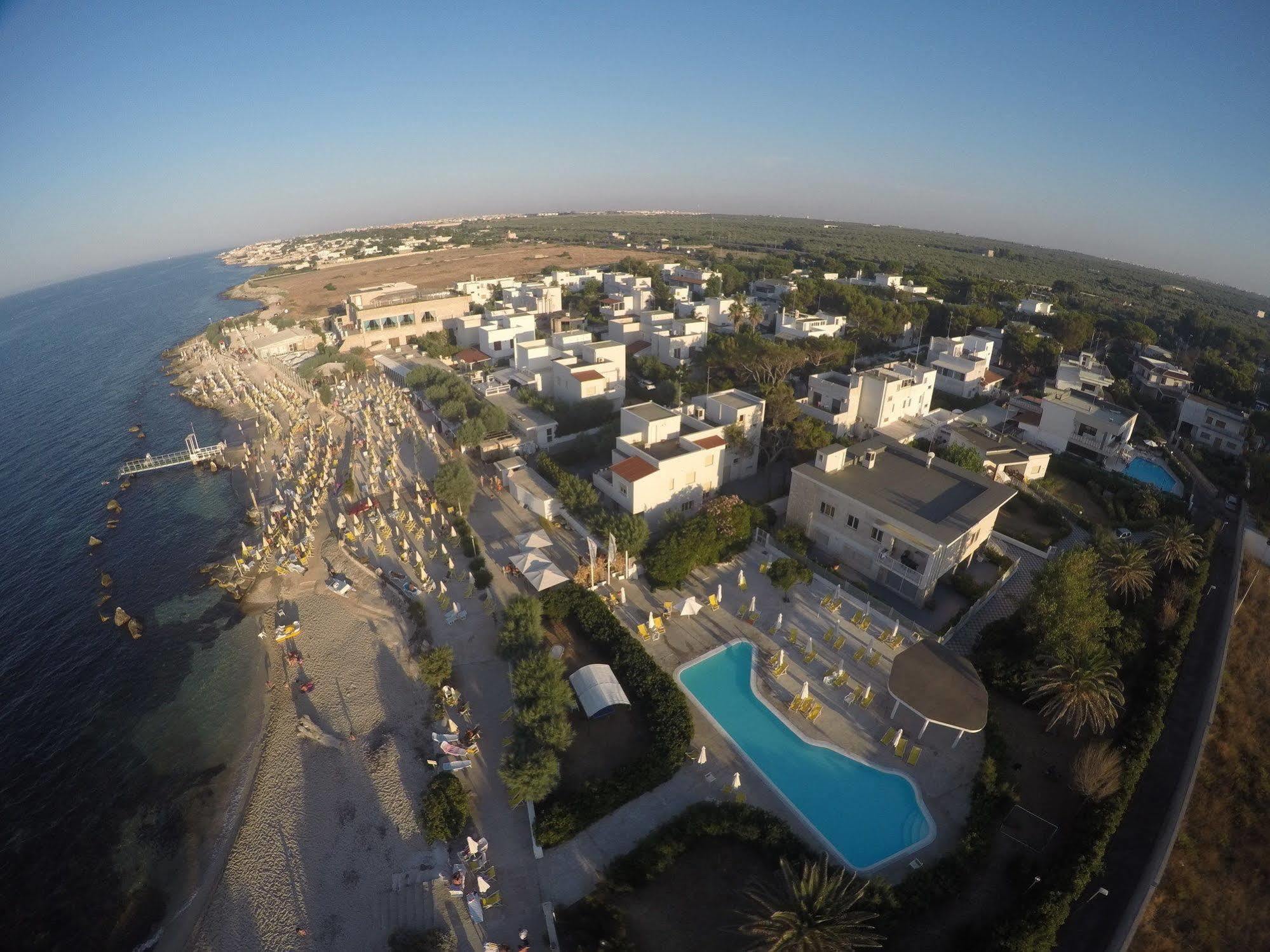 Hotel Riva Del Sole Giovinazzo Exterior photo